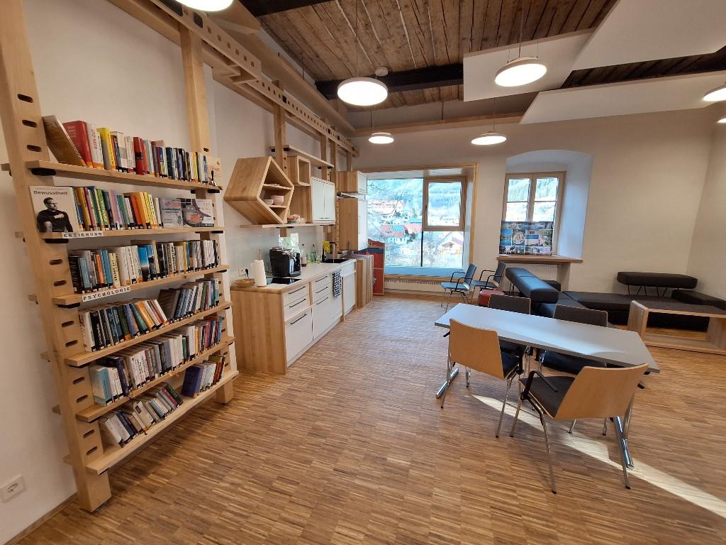 Stadtbücherei Murau innen